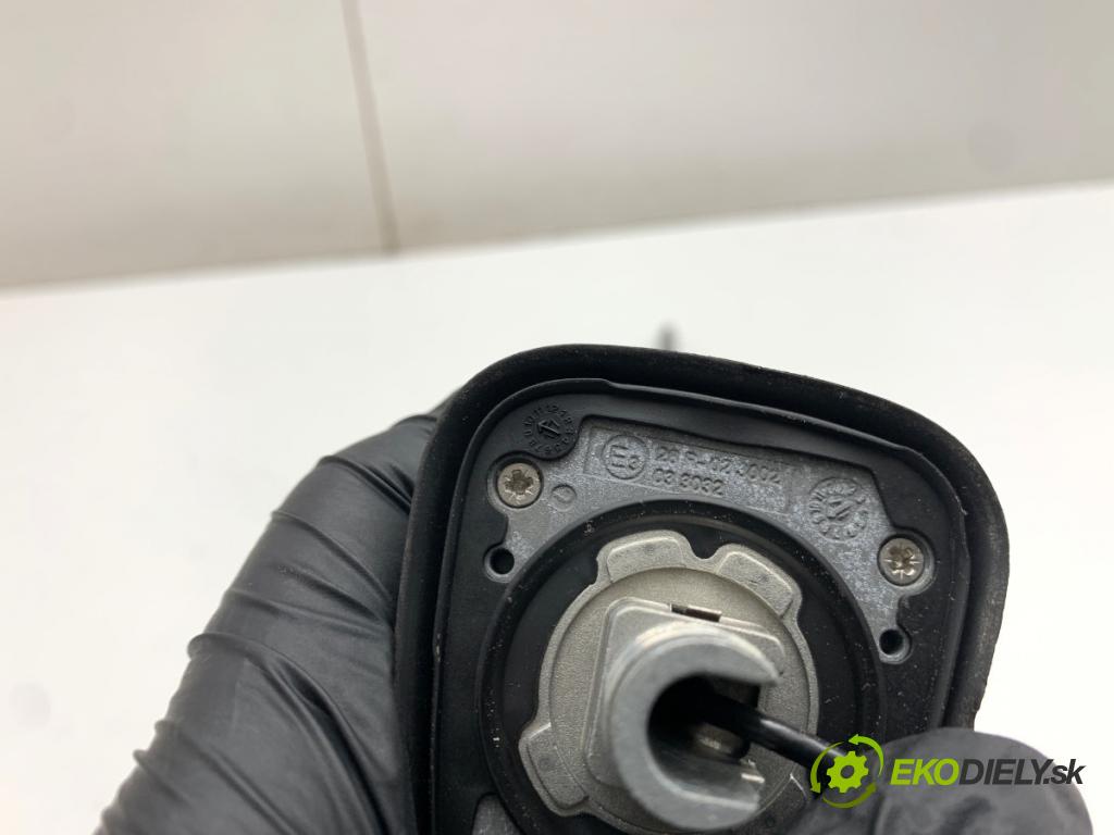 RENAULT CLIO IV liftback 2017 54 kW 1.2 16V 1149 ANTENA