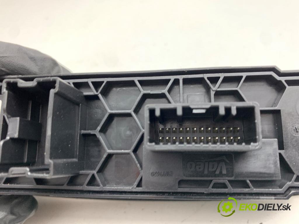 RENAULT GRAND SCENIC IV nadwozie wielkoprzestrzenne (MPV) 2017 81 kW 1.5 dCi 110 1461 Prepínač okien 254012952R (Prepínacie páčky pod volantom)