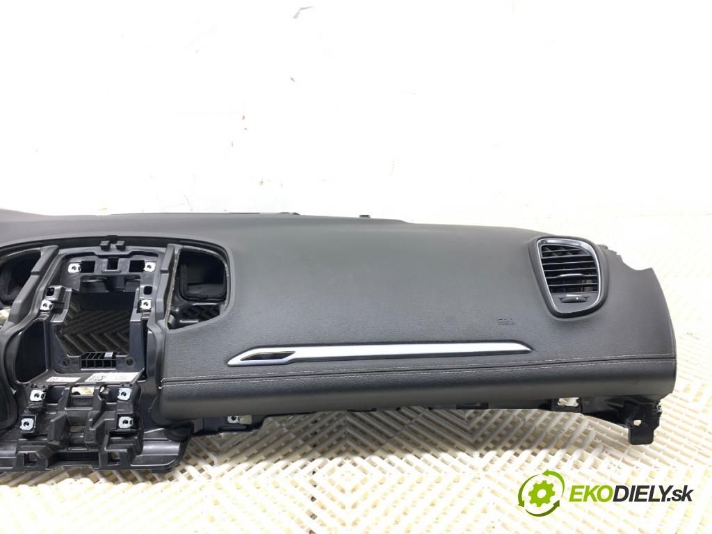 RENAULT GRAND SCENIC IV nadwozie wielkoprzestrzenne (MPV) 2017 81 kW 1.5 dCi 110 1461 palubní doska POLŠTÁŘ: