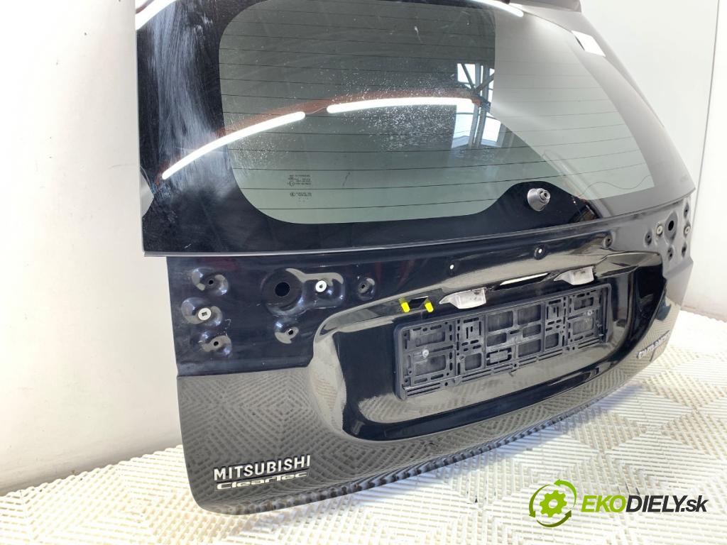 MITSUBISHI OUTLANDER III SUV 2017 110 kW 2.0 4WD (GF7W) 1998 kapota zadní část