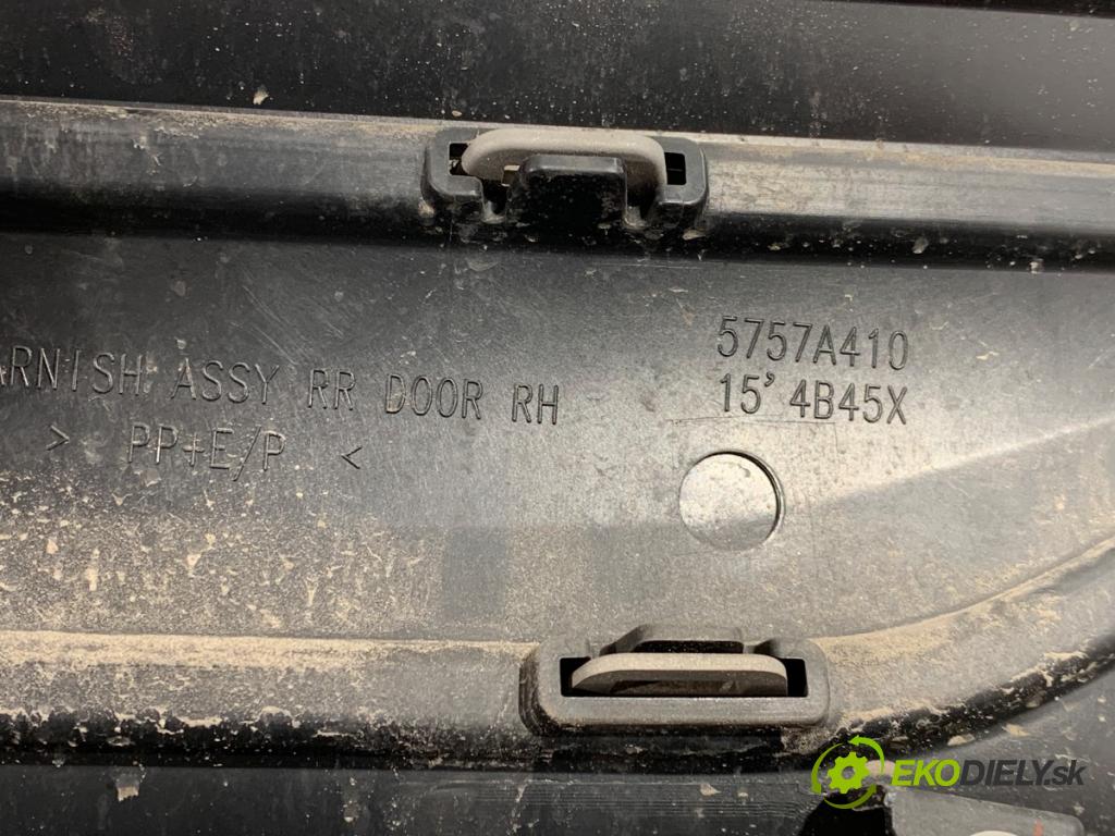 MITSUBISHI OUTLANDER III SUV 2017 110 kW 2.0 4WD (GF7W) 1998 lišta dveře pravý zadní část 5757A410