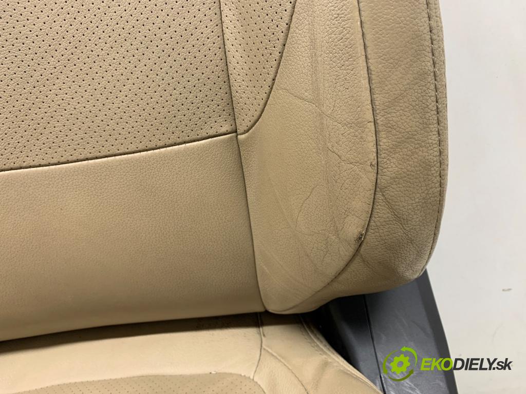 MITSUBISHI OUTLANDER III SUV 2017 110 kW 2.0 4WD (GF7W) 1998 sedadla sedačky sedadlo boční