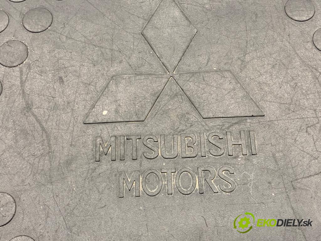 MITSUBISHI OUTLANDER III SUV 2017 110 kW 2.0 4WD (GF7W) 1998 KRYTINA: kufra gumená X
