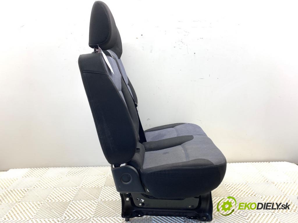 OPEL VIVARO B Platforma / podwozie 2018 88 kW 1.6 CDTI (03) 1598 sedadlo dvojka pravý přední část