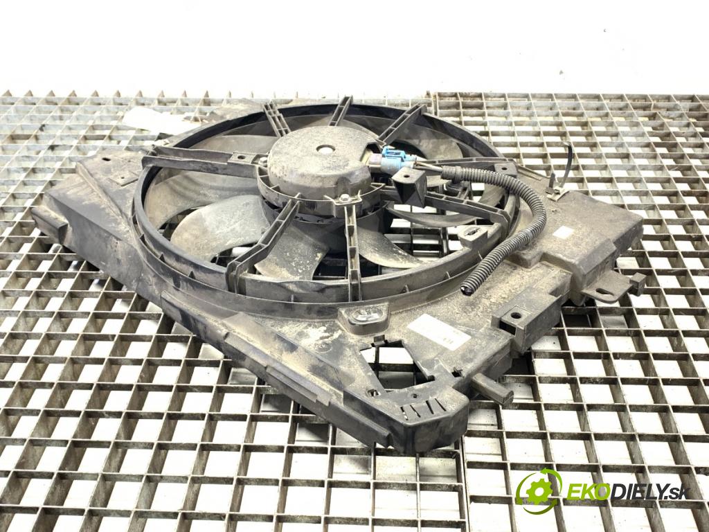 RENAULT CLIO IV liftback 2017 54 kW 1.2 16V 1149 Ventilátor chladiča 214818009R (Ventilátor)