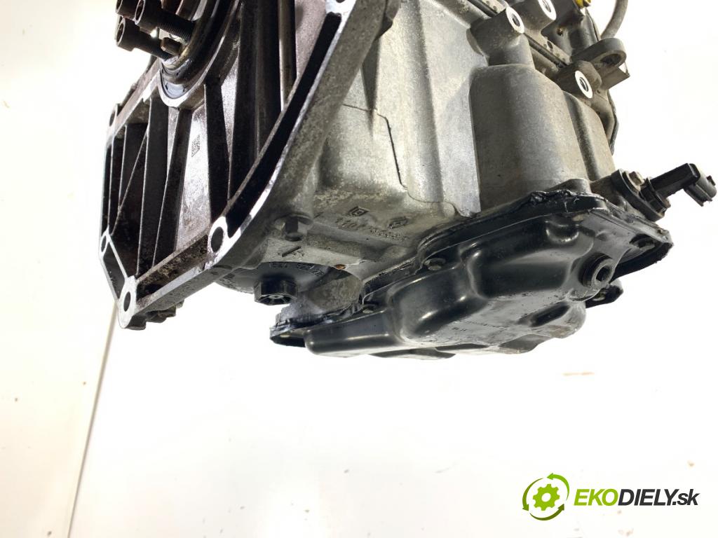 RENAULT CLIO IV liftback 2014 66 kW 0.9 TCe 90 898 Motor H4BA400 (Motor)
