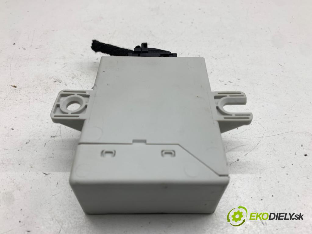 AUDI Q7 4L SUV 2009 176 kW 3.0 TDI quattro 2967 modul TPMS 4F0907274