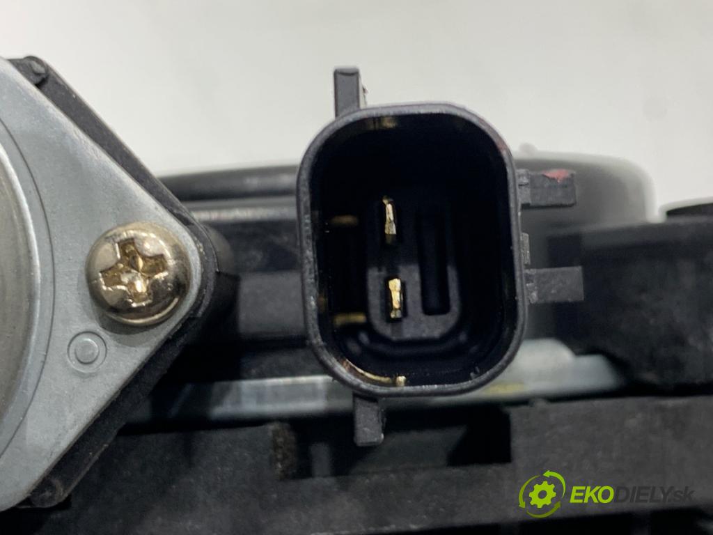 FIAT TIPO sedan 2019 70 kW 1.4 (356SXA1B) 1368 mechanismus okna levý přední část 00521304360