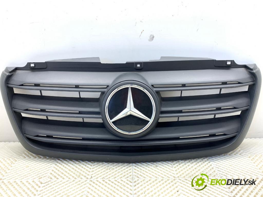 MERCEDES-BENZ eSPRINTER Skrzynia Skrzynia 2021 85 kW Electric (910.633)  mřížka maska A9108851101 (Přední mřížka (maska chladiče))