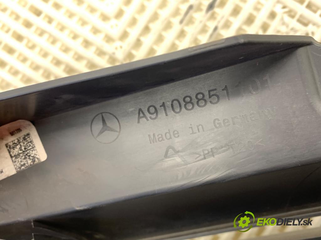 MERCEDES-BENZ eSPRINTER Skrzynia Skrzynia 2021 85 kW Electric (910.633)  mřížka maska A9108851101 (Přední mřížka (maska chladiče))