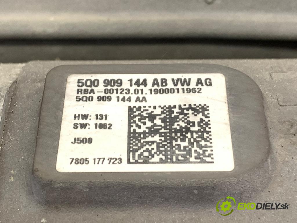 SKODA OCTAVIA III Kombi 2019 110 kW 2.0 TDI 1968 řízení volantu řízení 5Q0909144AB