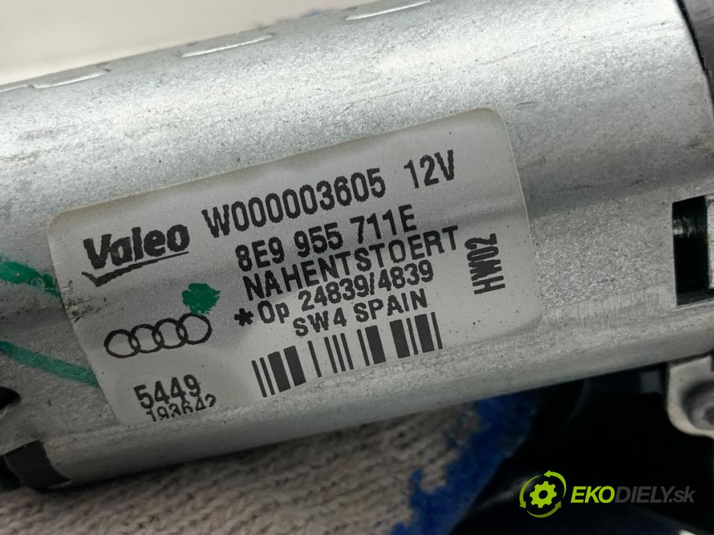 AUDI Q7 4L SUV 2009 176 kW 3.0 TDI quattro 2967 motor stěračů zadní část 8E9955711E