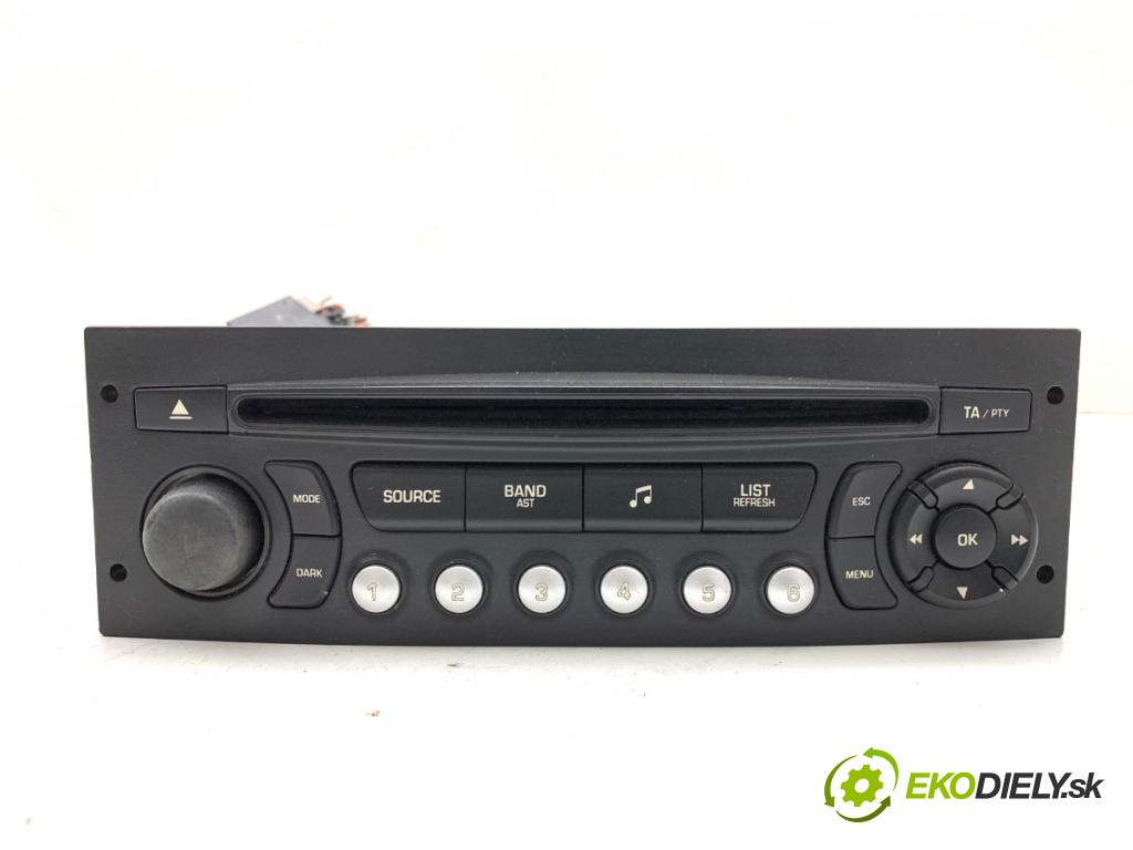CITROEN C2 liftback 2006 54 kW 1.4 1360 RADIO 96613825XT (Audio zariadenie)