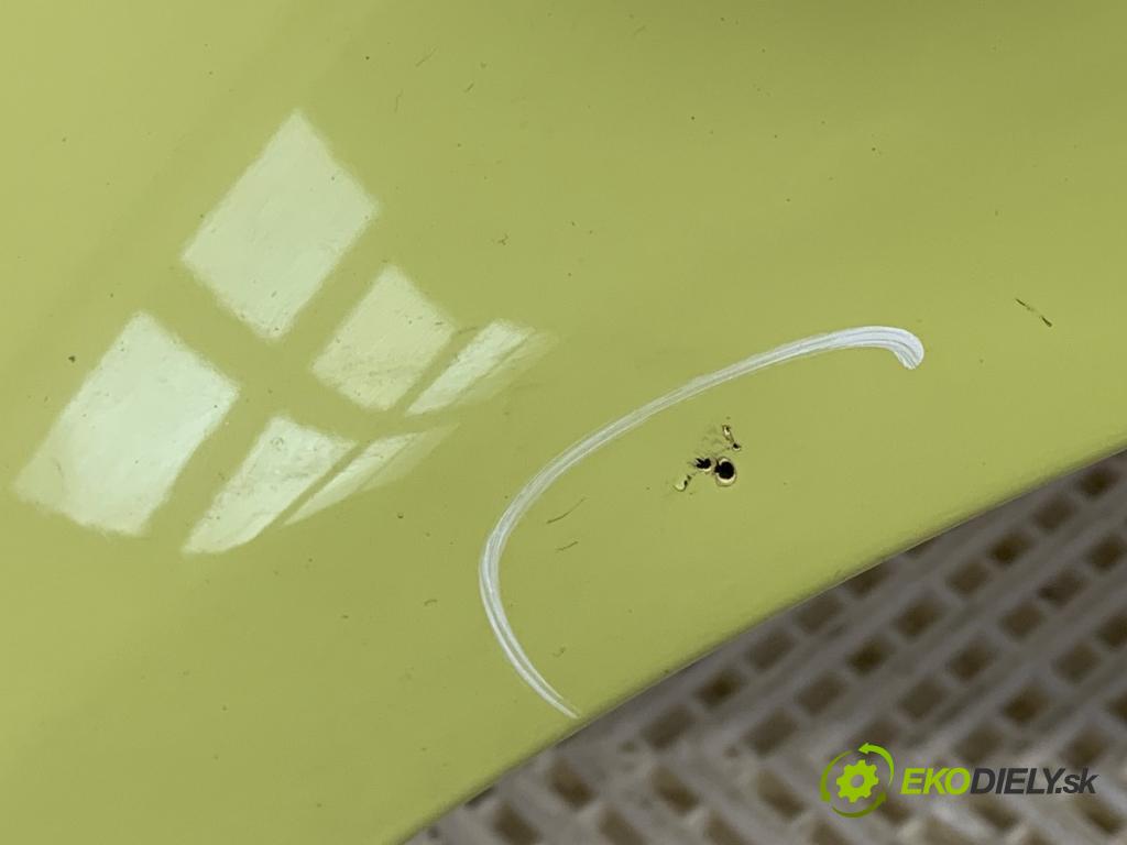 CITROEN C2 liftback 2006 54 kW 1.4 1360 Blatník ľavy predný