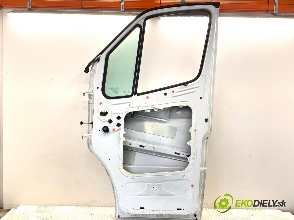 MERCEDES-BENZ eSPRINTER Skrzynia Skrzynia 2021 85 kW Electric (910.633)  dveře pravý přední část