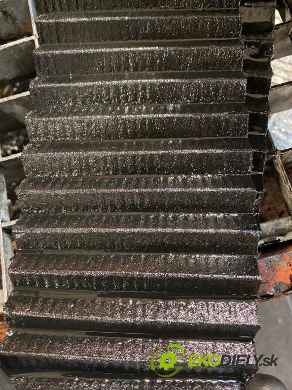 BMW F34 liftback 2016 190 kW 330 d 2993 Motor N57D30A (Motor)