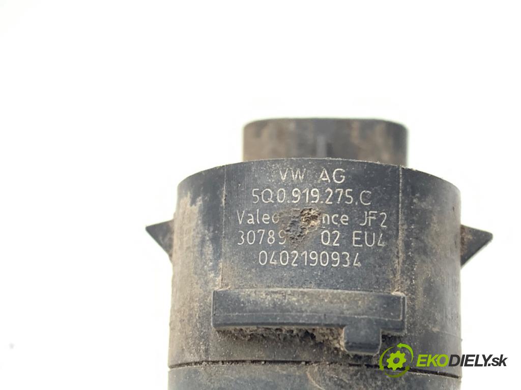 SKODA OCTAVIA III Kombi 2019 110 kW 2.0 TDI 1968 snímač PDC 5Q0919275C