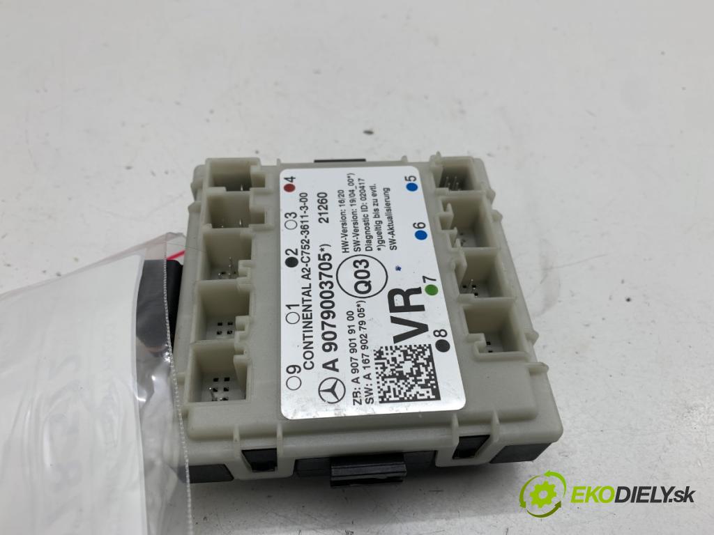 MERCEDES-BENZ eSPRINTER Skrzynia Skrzynia 2021 85 kW Electric (910.633)  Modul Dvere pravy predný A9079003705 (Riadiaca jednotka dverí)