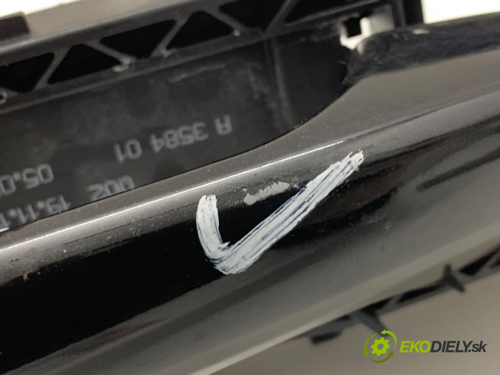 MERCEDES-BENZ W204 sedan 2013 150 kW C 250 CGI (204.047) 1796 klika vnejší levý přední část A2047601534