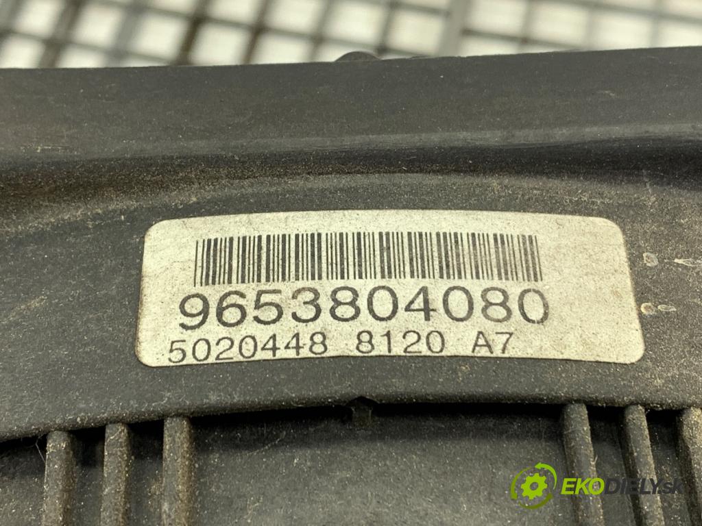 CITROEN C2 liftback 2006 54 kW 1.4 1360 ventilátor chladiče 9653804080 (Ventilátor)