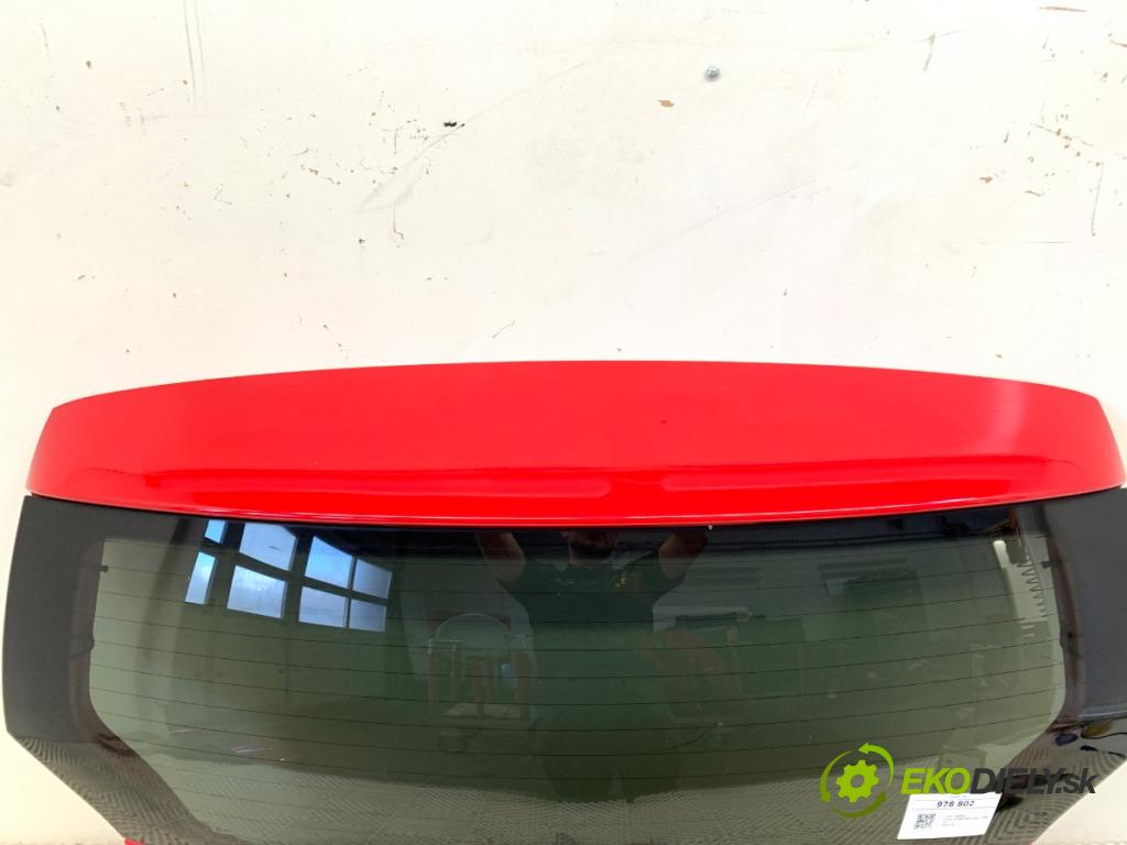 SKODA CITIGO liftback 2016 44 kW 1.0 999 kapota zadní část