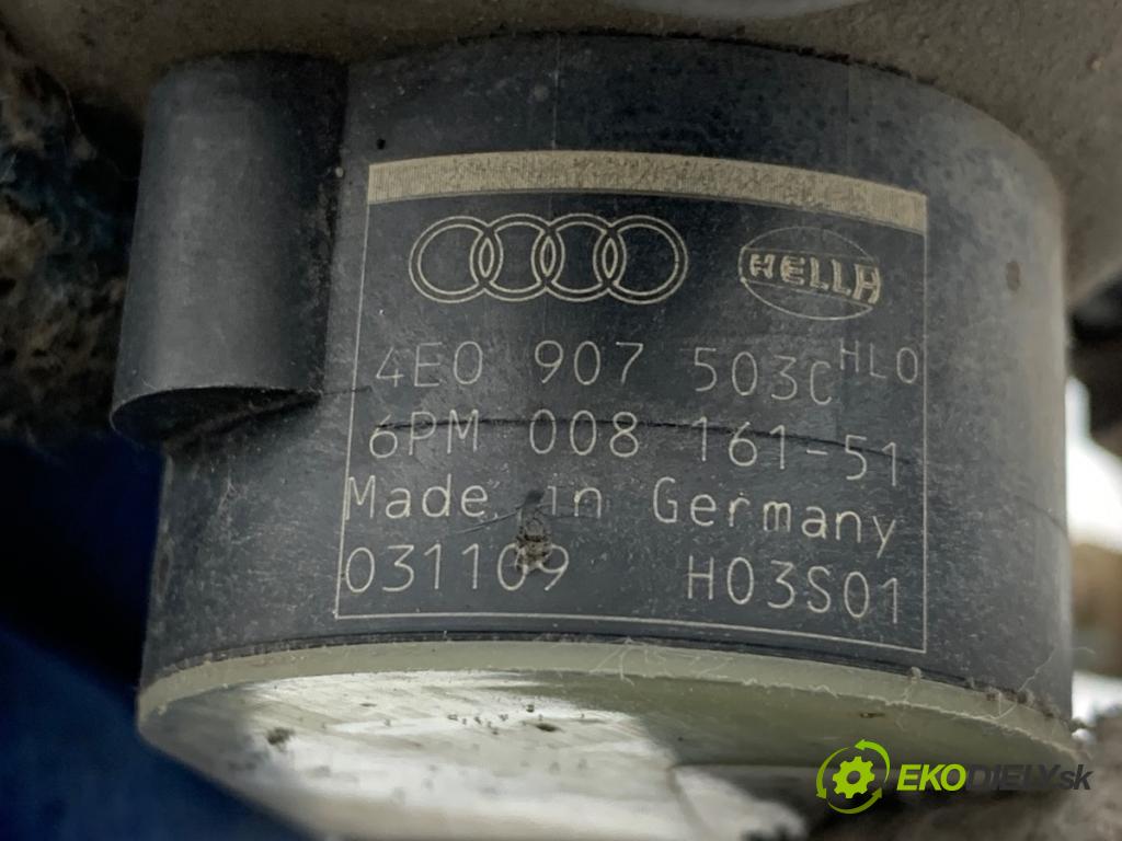 AUDI Q7 4L SUV 2009 176 kW 3.0 TDI quattro 2967 snímač ÚROVEŇ: XENON přední část pravý 7L0616214C