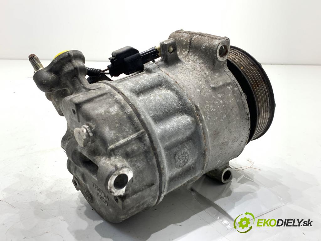 VOLVO V40 liftback 2012 84 kW D2 1560 kompresor klimatizace P31291251 (Kompresor klimatizace)