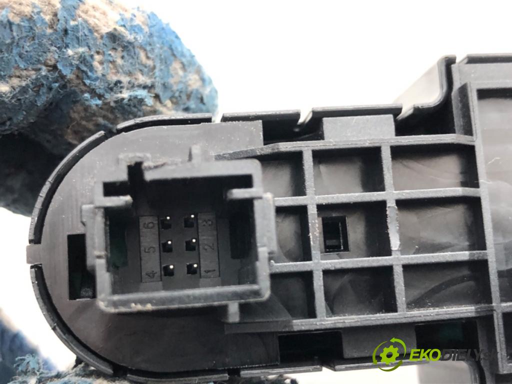 CITROEN C3 AIRCROSS II SUV 2019 81 kW 1.2 PureTech 110 (2RHNZB, 2RHNZW, 2RHNPX, 2RHNPJ) 1199 Prepínač okien 96788264ZD (Prepínacie páčky pod volantom)