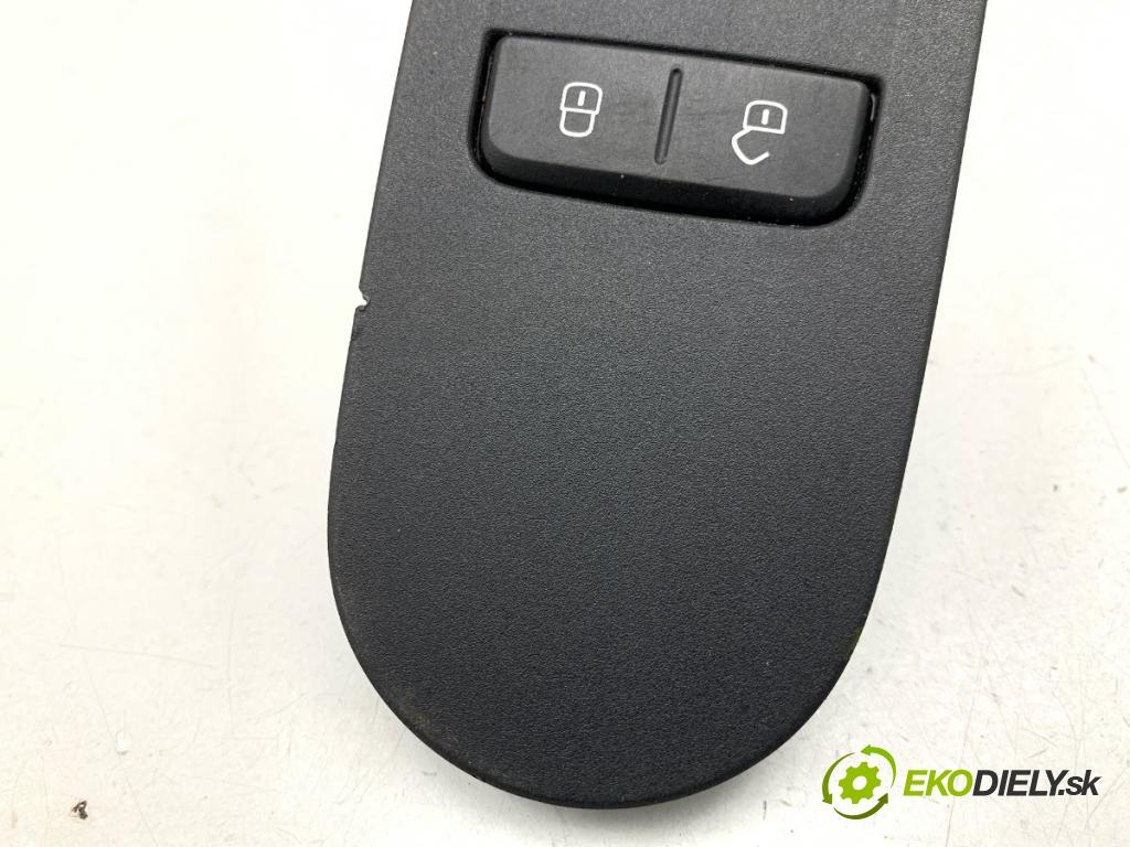 SKODA CITIGO liftback 2016 44 kW 1.0 999 přepínač oken 1S0867255F (Páčky pod volantem)