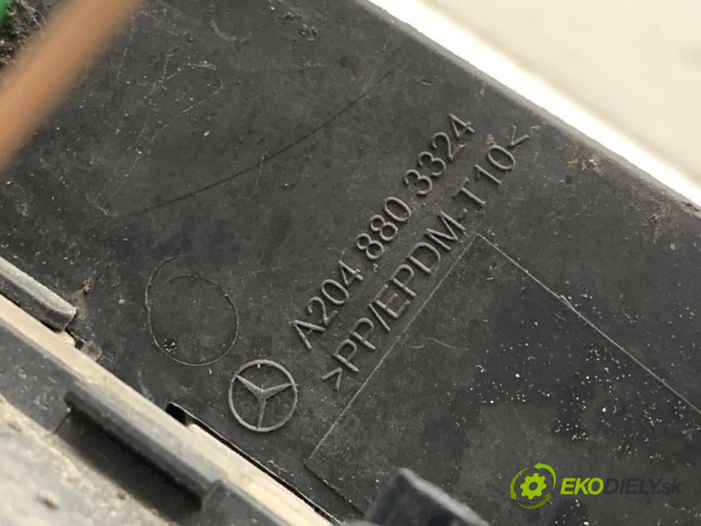 MERCEDES-BENZ W204 sedan 2013 150 kW C 250 CGI (204.047) 1796 světlo DRL: mří nárazníka pravý přední část A2048803324