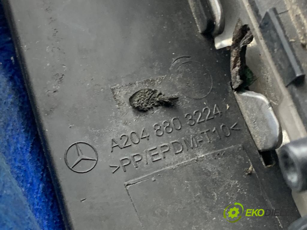 MERCEDES-BENZ W204 sedan 2013 150 kW C 250 CGI (204.047) 1796 světlo DRL: mří nárazníka levý přední část A2049068900