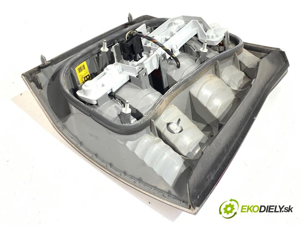 OPEL VECTRA C sedan 2004 129 kW 2.0 16V Turbo (F69) 1998 světlo pravý zadní část 13157647