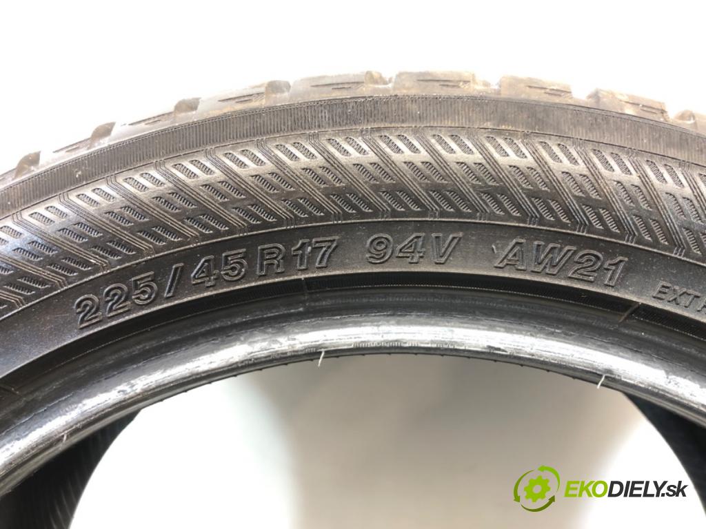 --- --- PNEUMATIKY: PARA: VÍCENÁ SEZÓNA: 225/45 R17 YOKOHAMA