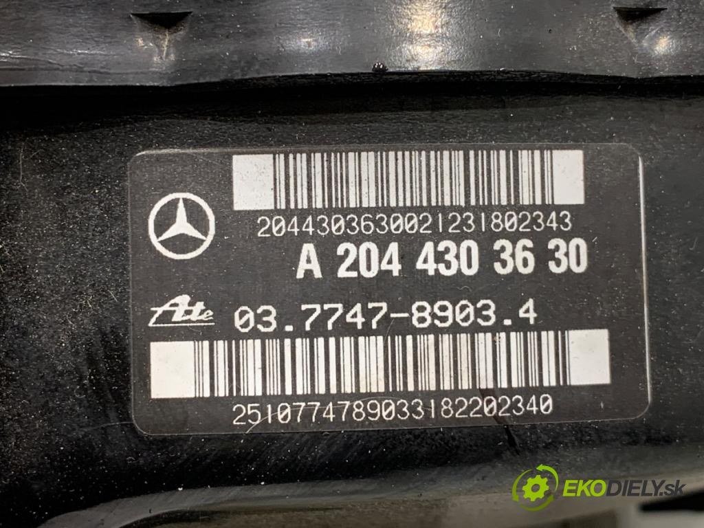 MERCEDES-BENZ W204 sedan 2013 150 kW C 250 CGI (204.047) 1796 posilovač bŕzd A2044303630