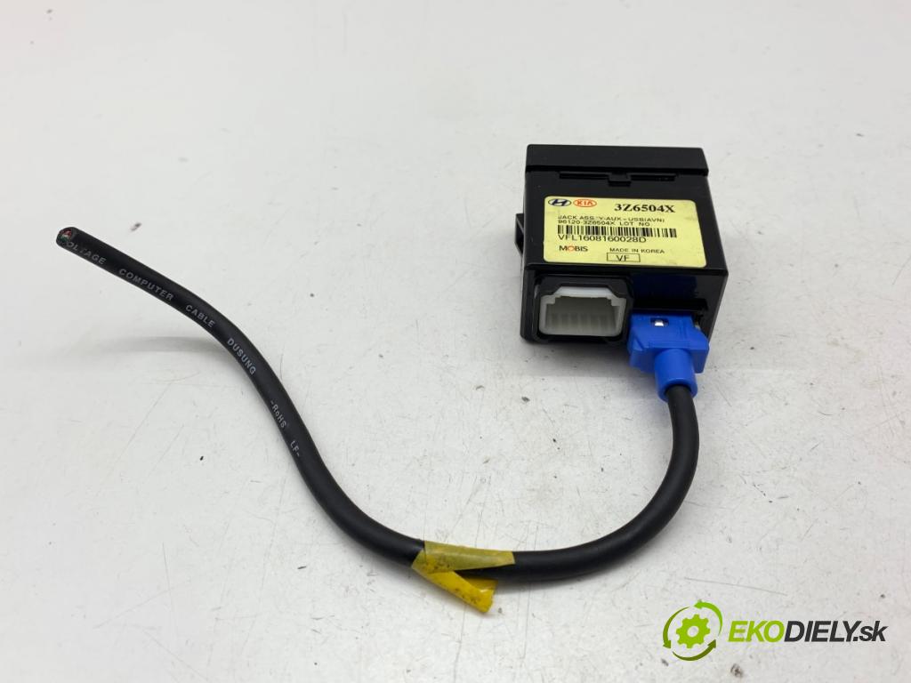 HYUNDAI i40 sedan 2016 121 kW 2.0 CVVT 1999 HNÍZDO: USB 96120-3Z6504X