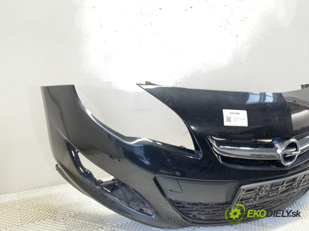 OPEL ASTRA J liftback 2013 81 kW 1.7 CDTI (68) 1686 nárazník přední část  (Klika dveří ostatní)