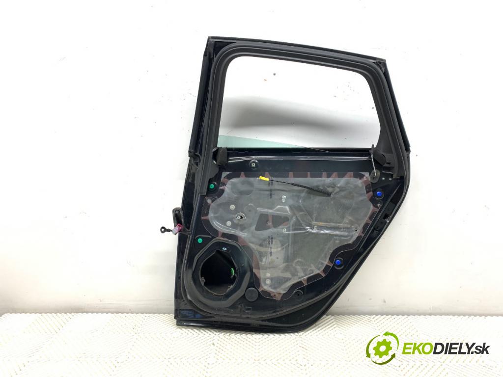 OPEL ASTRA J liftback 2013 81 kW 1.7 CDTI (68) 1686 dveře pravý zadní část