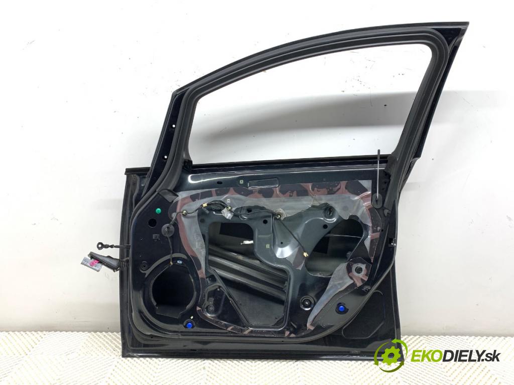 OPEL ASTRA J liftback 2013 81 kW 1.7 CDTI (68) 1686 dveře pravý přední část