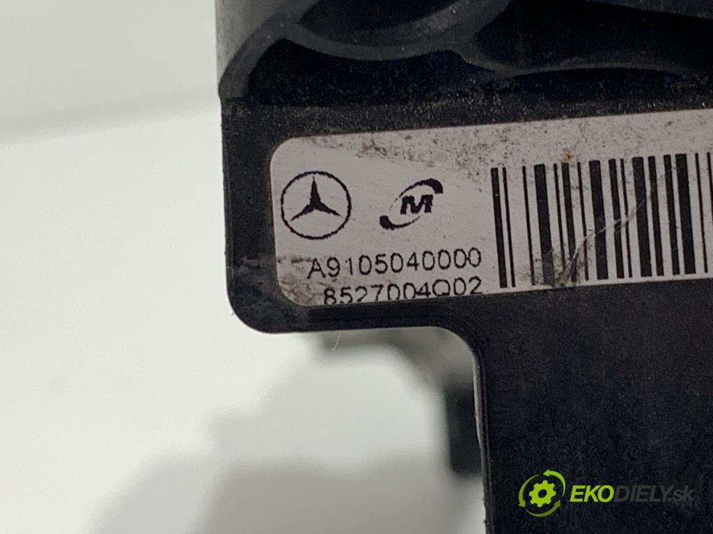 MERCEDES-BENZ eSPRINTER Skrzynia Skrzynia 2021 85 kW Electric (910.633)  Uchytenie chladiča A9105040000