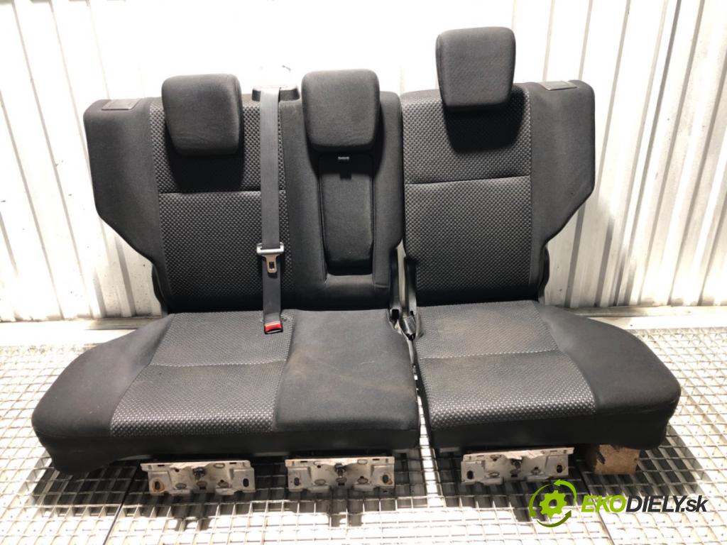 SUZUKI GRAND VITARA II samochód terenowy zamknięty 2006 95 kW 1.9 DDiS (JB419WD, JB419XD) 1870 Sedadlo druhý rad 