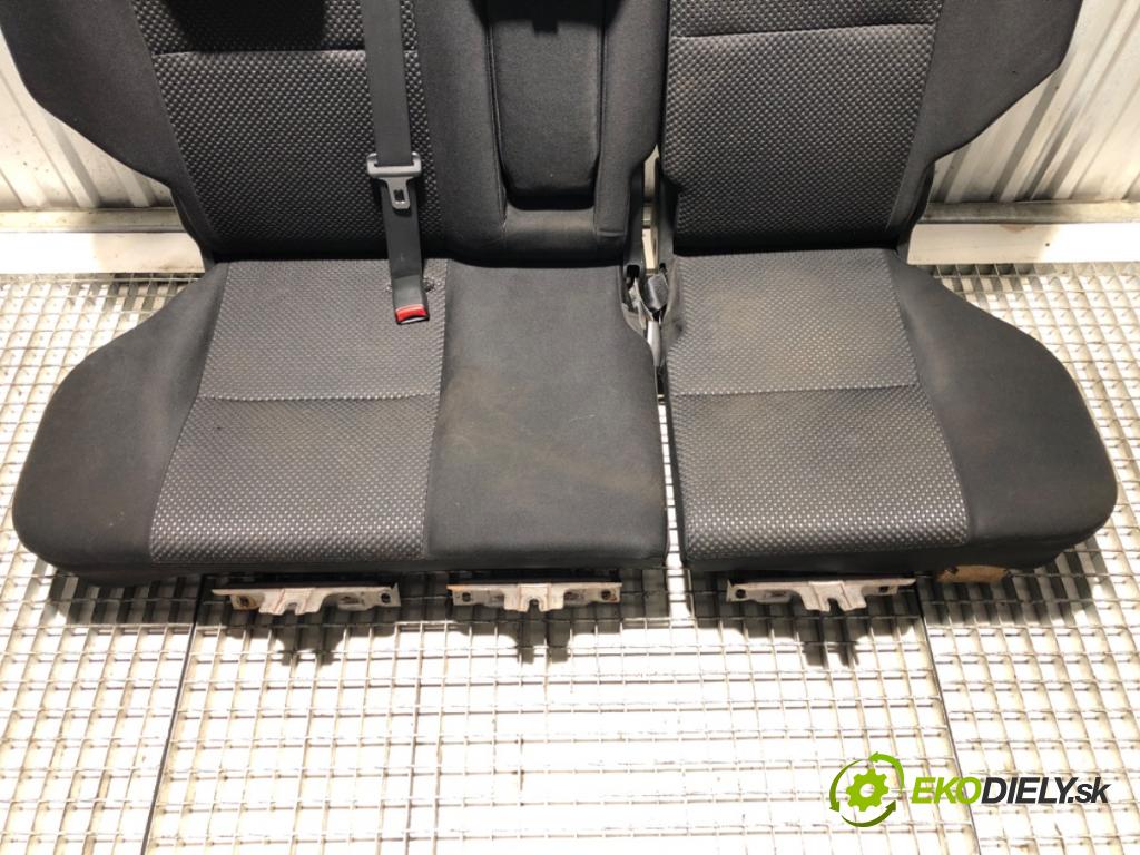 SUZUKI GRAND VITARA II samochód terenowy zamknięty 2006 95 kW 1.9 DDiS (JB419WD, JB419XD) 1870 Sedadlo druhý rad