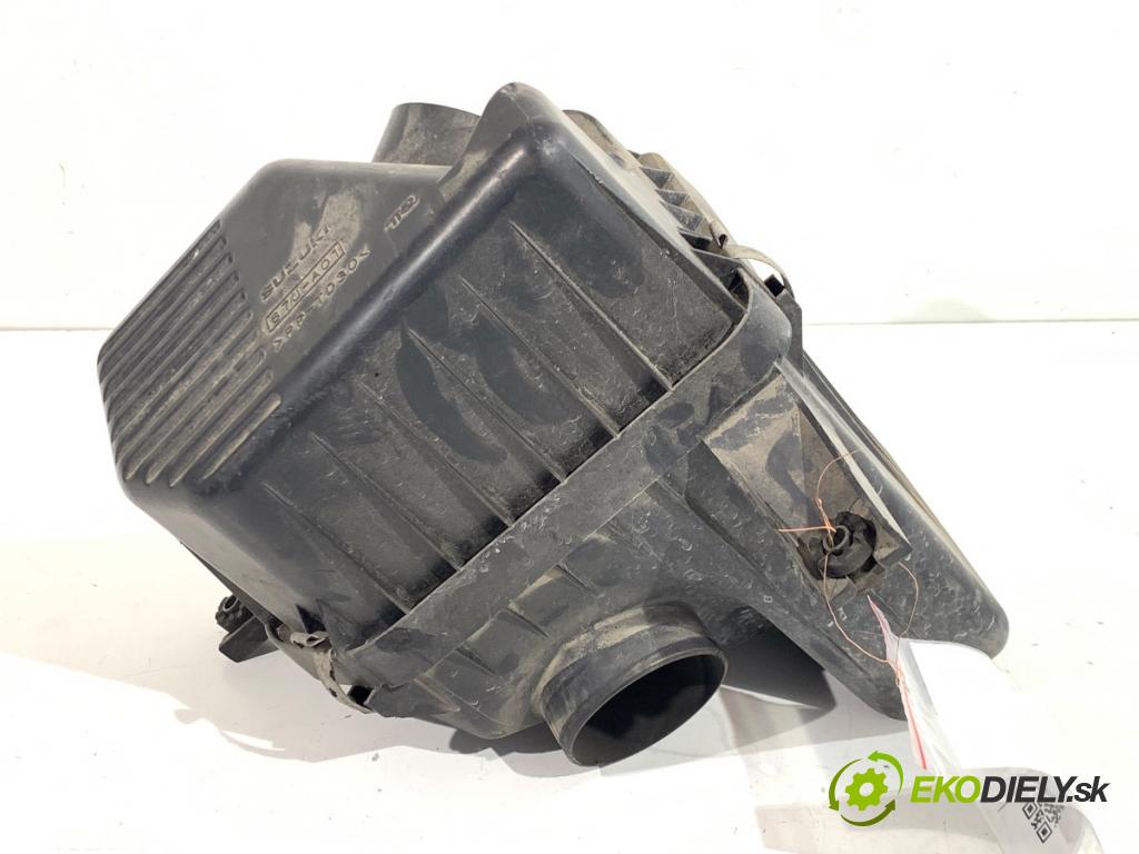 SUZUKI GRAND VITARA II samochód terenowy zamknięty 2006 95 kW 1.9 DDiS (JB419WD, JB419XD) 1870 Obal filtra vzduchu 67J-A01 (Obal vzduchového filtra)