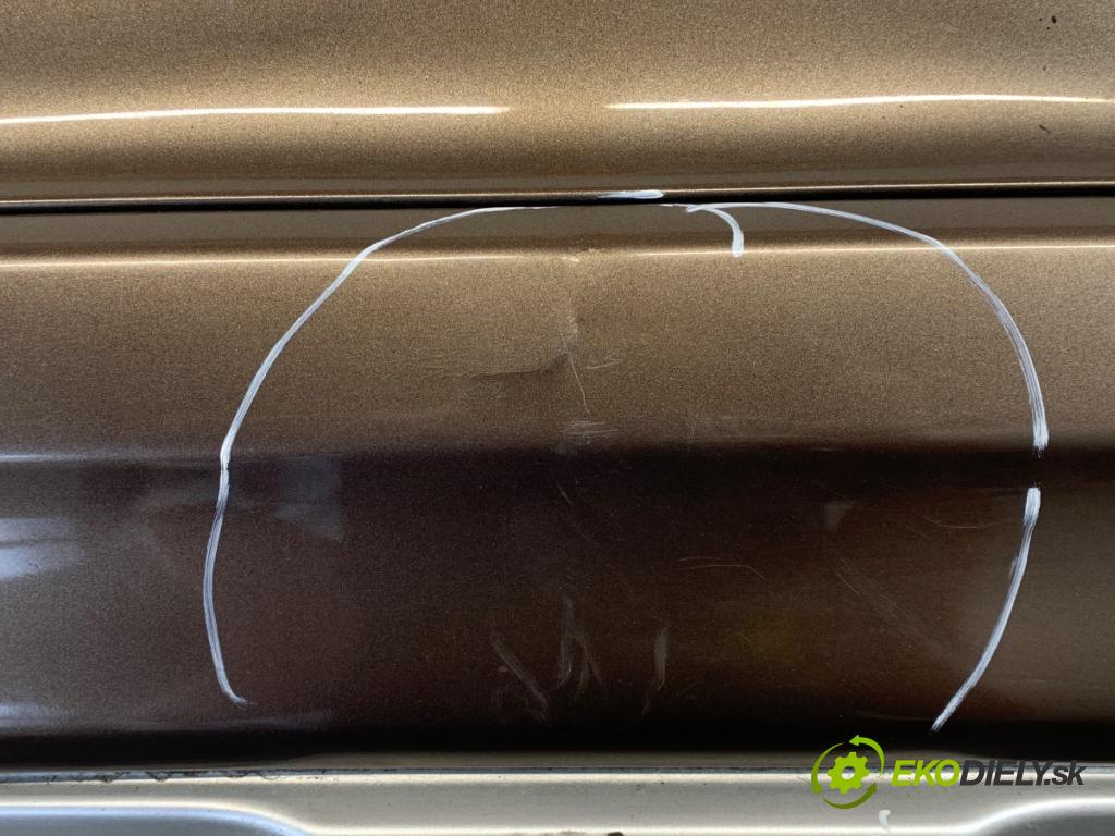 VOLVO XC60 I SUV 2015 140 kW D4 AWD 2400 Nárazník zad (Kľučka dverí ostatné)