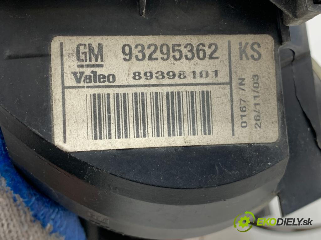 OPEL MERIVA A nadwozie wielkoprzestrzenne (MPV) 2004 74 kW 1.7 CDTI (E75) 1686 světlo nárazníka levý zadní část