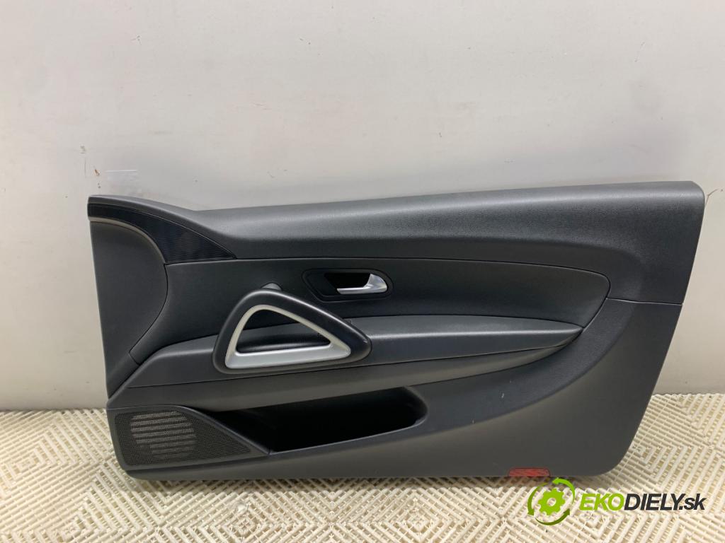 VW SCIROCCO III coupe 2014 118 kW 1.4 TSI 1390 ča dveře pravý přední část 