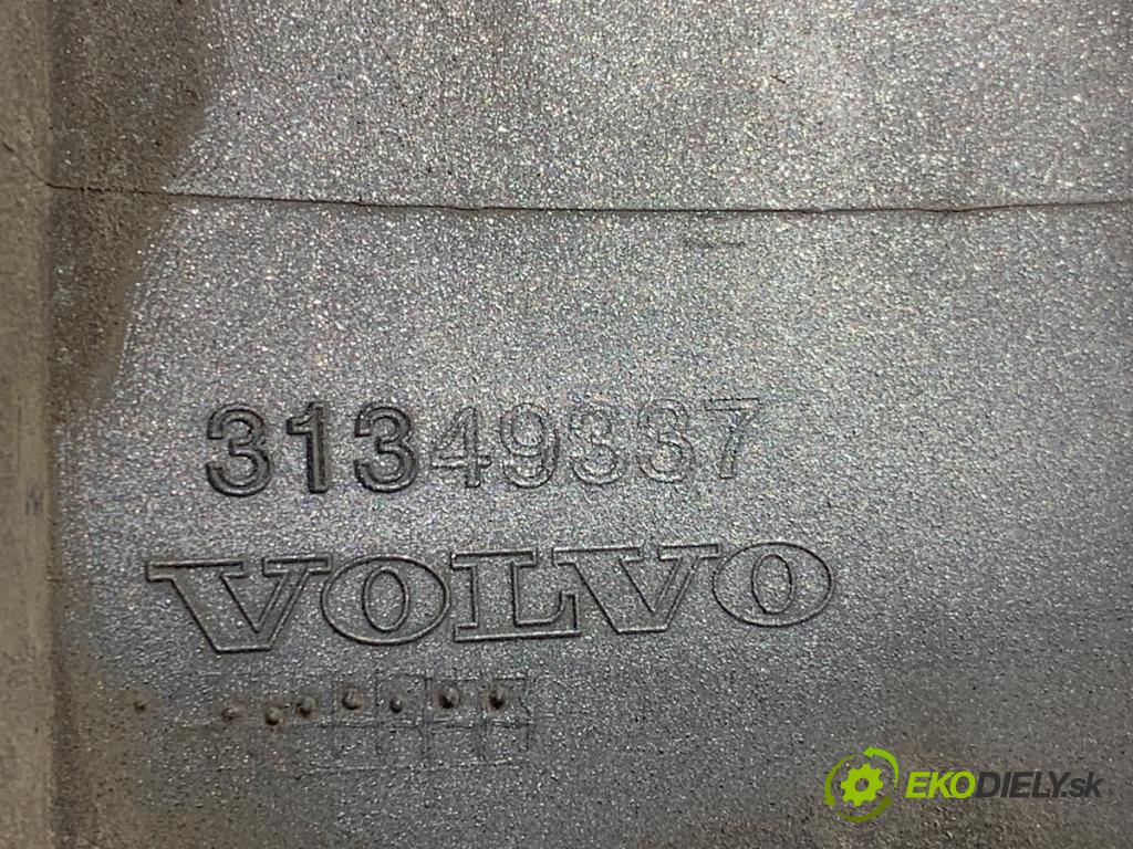 VOLVO XC60 I SUV 2015 140 kW D4 AWD 2400 Lišta Dvere ľavy zad