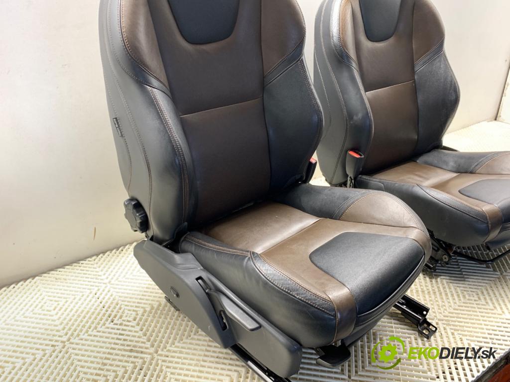 VOLVO XC60 I SUV 2015 140 kW D4 AWD 2400 Sedadlá, sedačky Sedadlo