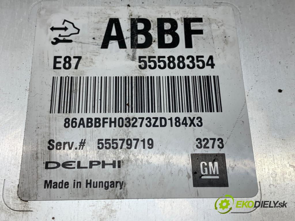 OPEL ASTRA J liftback 2013 81 kW 1.7 CDTI (68) 1686 riadiaca jednotka Motor 55588354 (Riadiaca jednotka)
