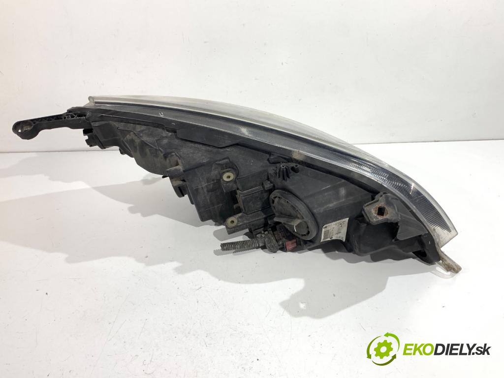 OPEL ASTRA J liftback 2013 81 kW 1.7 CDTI (68) 1686 Svetlomet ľavy predný 13371595