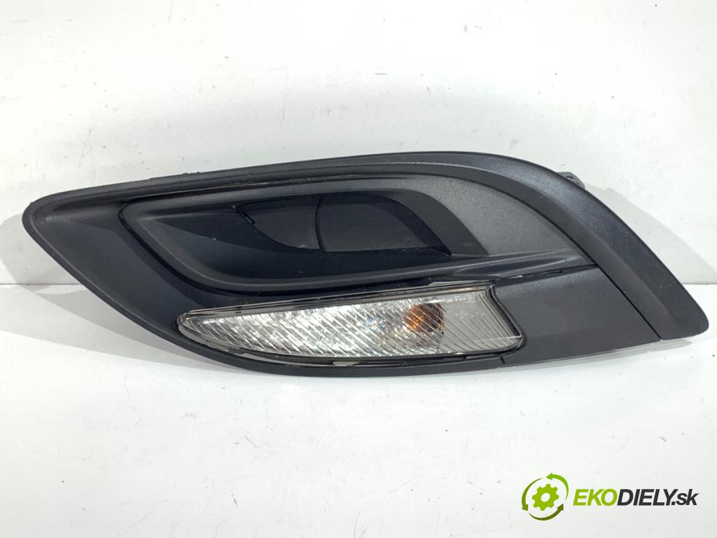 OPEL ASTRA J liftback 2013 81 kW 1.7 CDTI (68) 1686 mří nárazníka pravý přední část 13367143